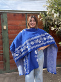 Ruana Azul Diseño Hojas