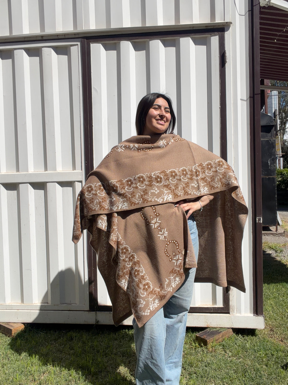 Ruana Tupe Herraduras Vicuña 3 Colores