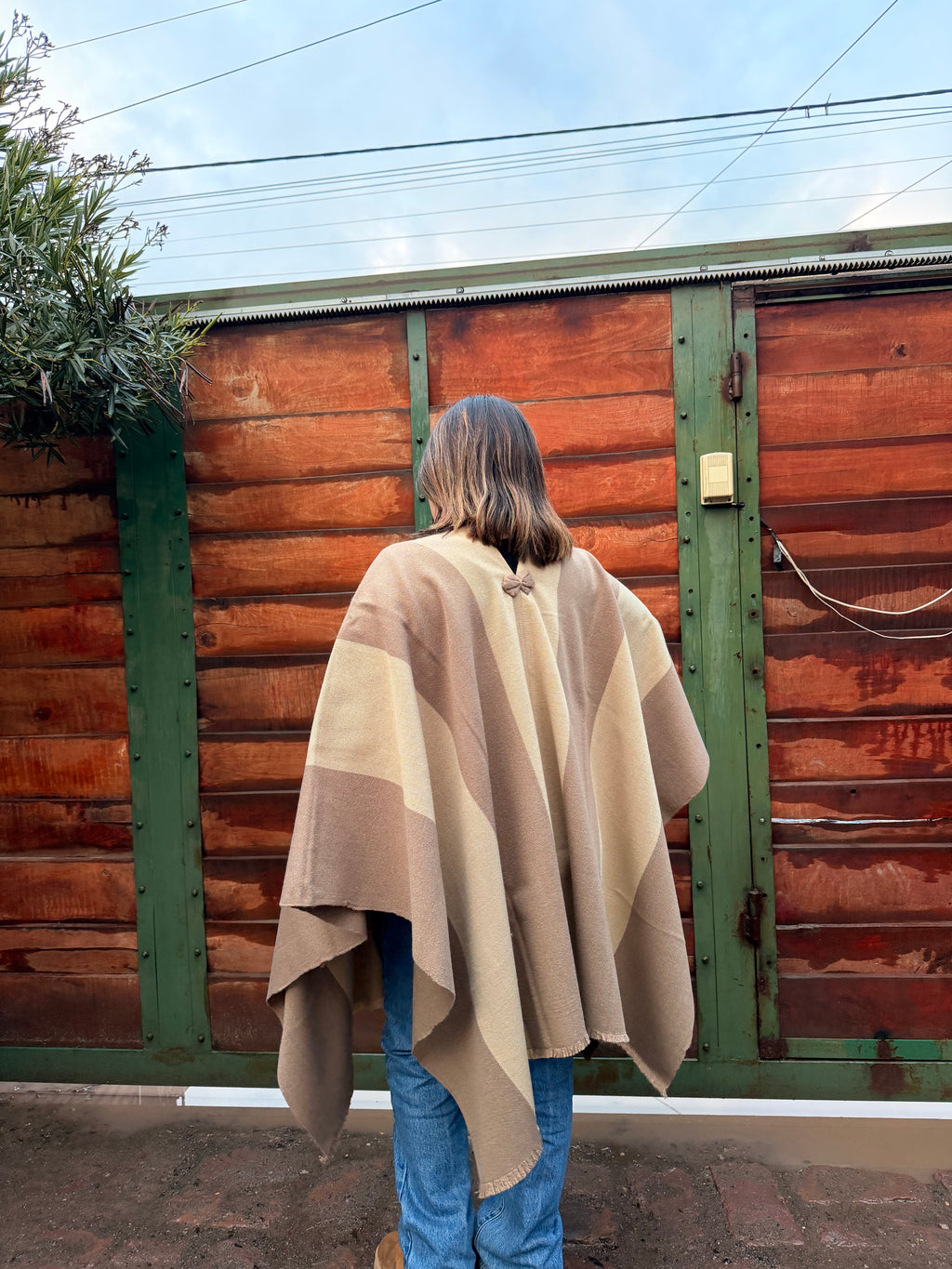 Poncho Campo Campo Visón con Beige