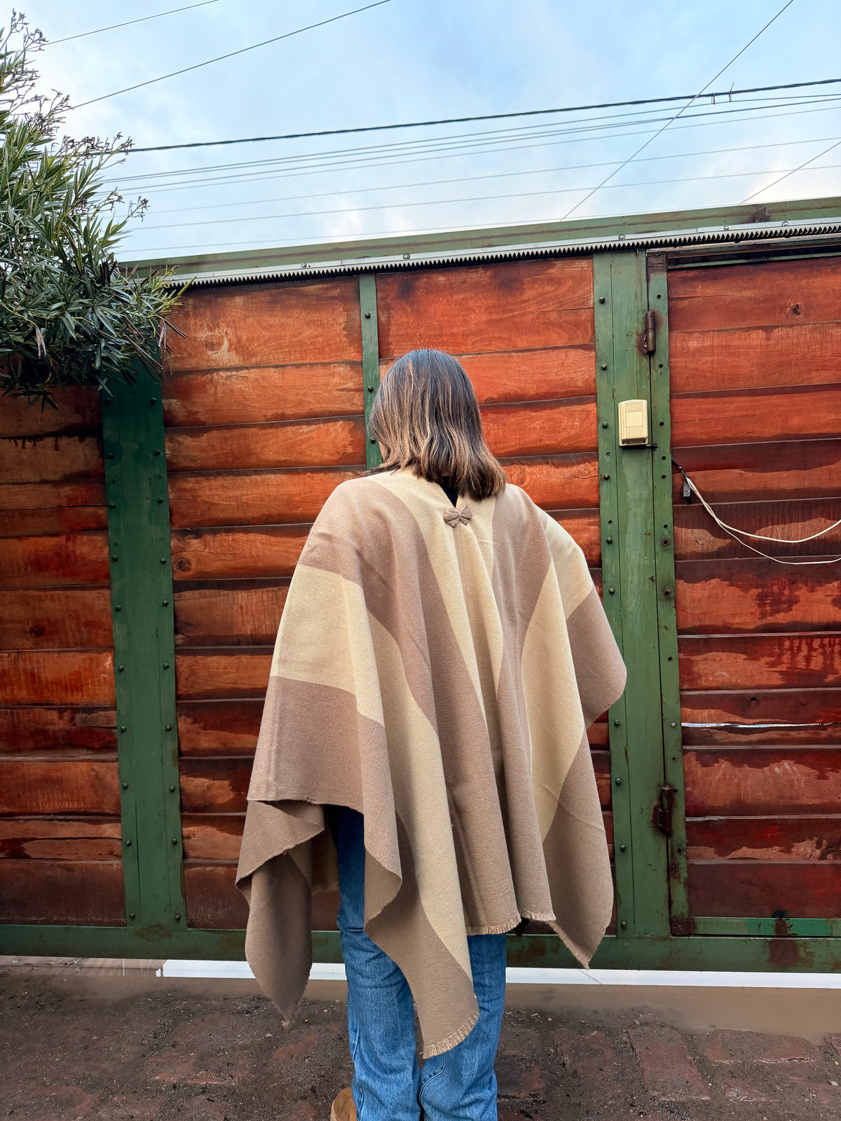 Poncho Campo Campo Visón con Beige
