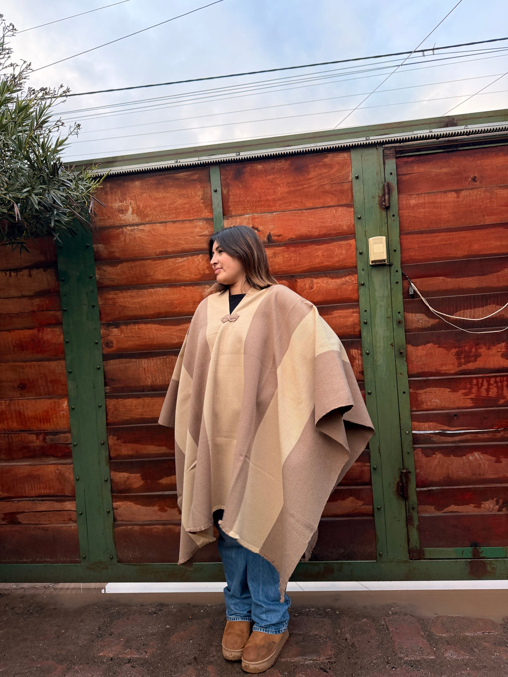 Poncho Campo Campo Visón con Beige