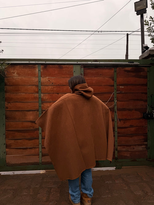 A PEDIDO | Poncho Clásico Vicuña con Capucha
