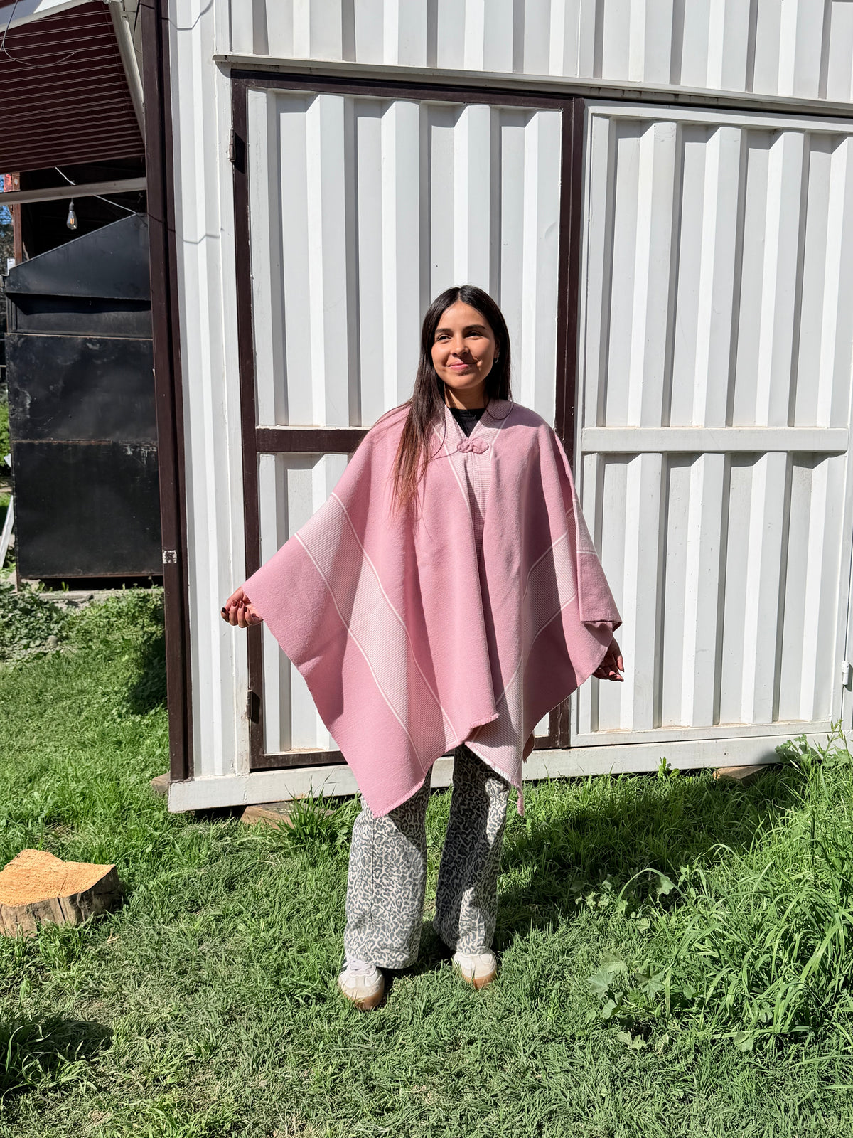 Poncho Rosado 1.50mt Diseño Mapuche Crudo