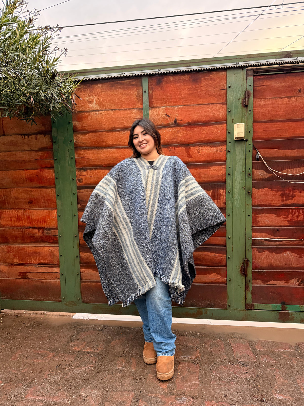 Poncho Sureño Cardado Grueso