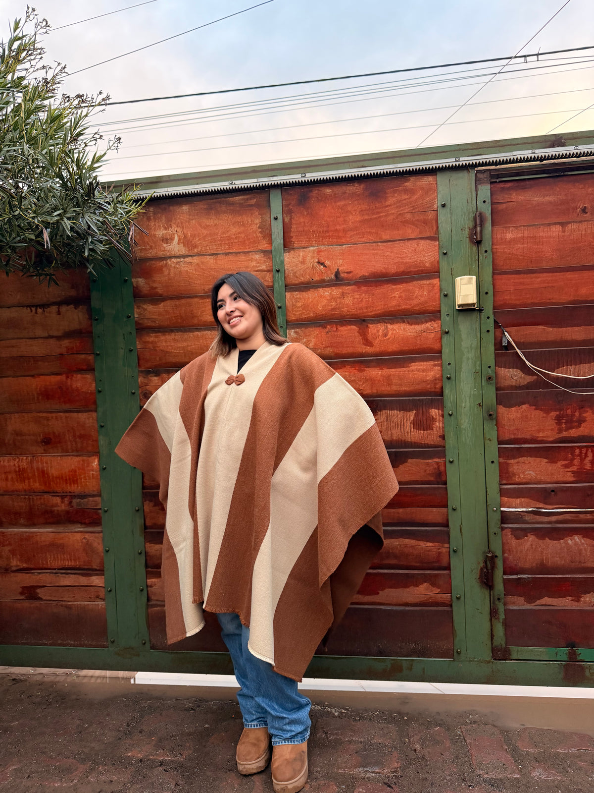Poncho Campo Campo Vicuña con Beige