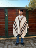 Poncho Blanco Liviano Tejido a Telar Con Franjas